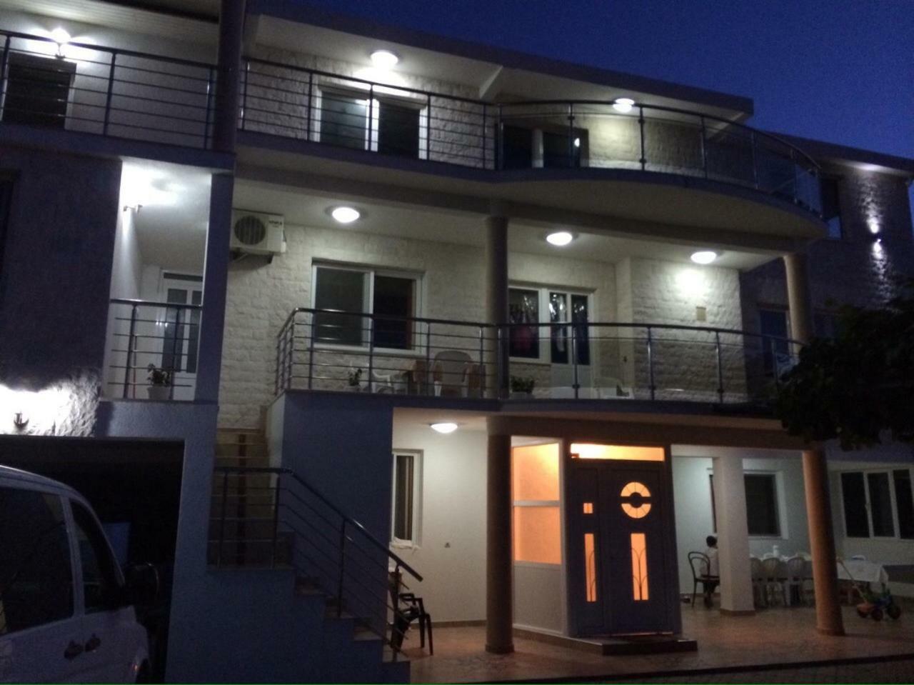 Apartments Melbourne 울친 외부 사진