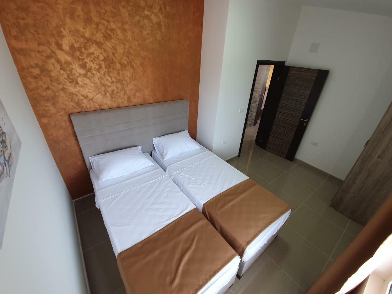 Apartments Melbourne 울친 외부 사진