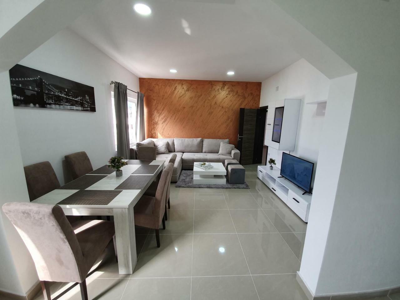 Apartments Melbourne 울친 외부 사진