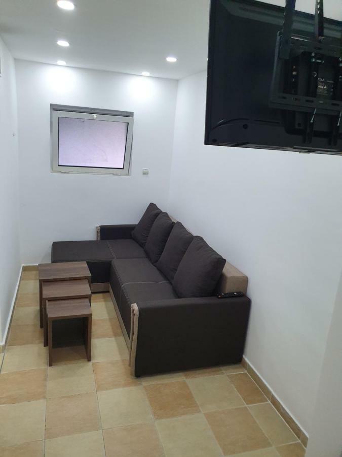 Apartments Melbourne 울친 외부 사진