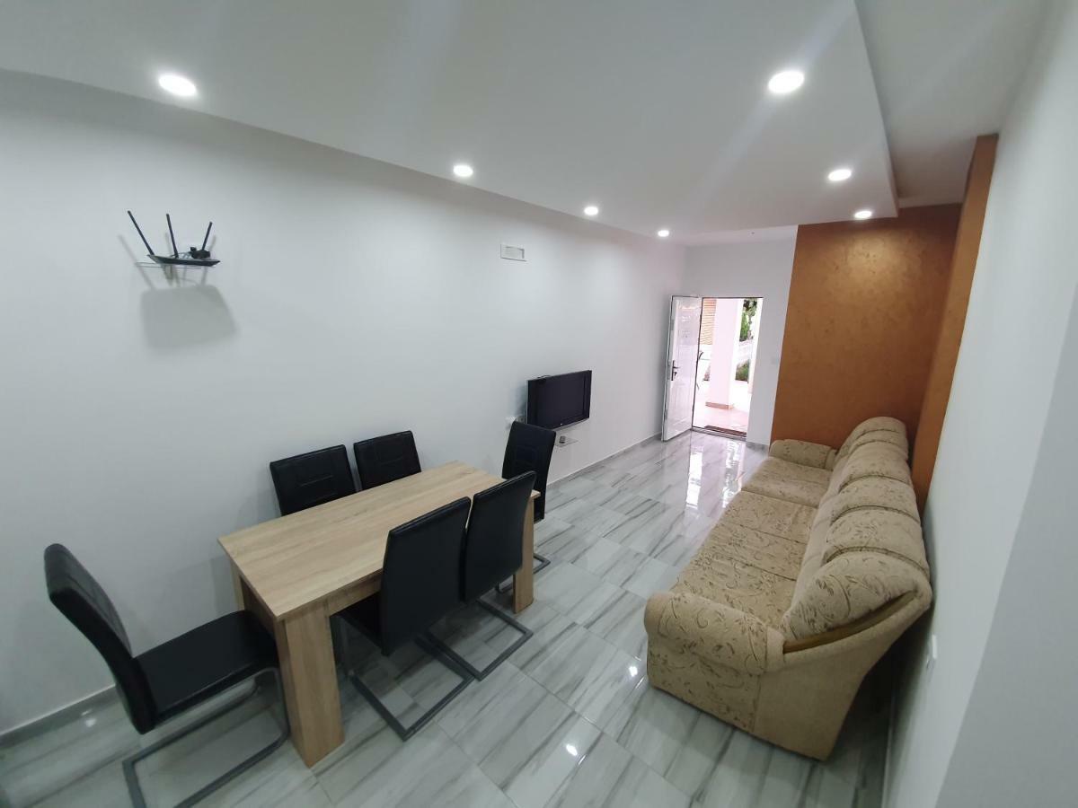 Apartments Melbourne 울친 외부 사진
